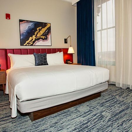 Blu-Tique, Akron, A Tribute Portfolio Hotel 外观 照片